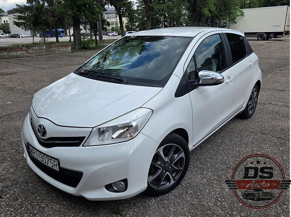 Toyota Yaris III 1.33 VVT-i Executive 2014