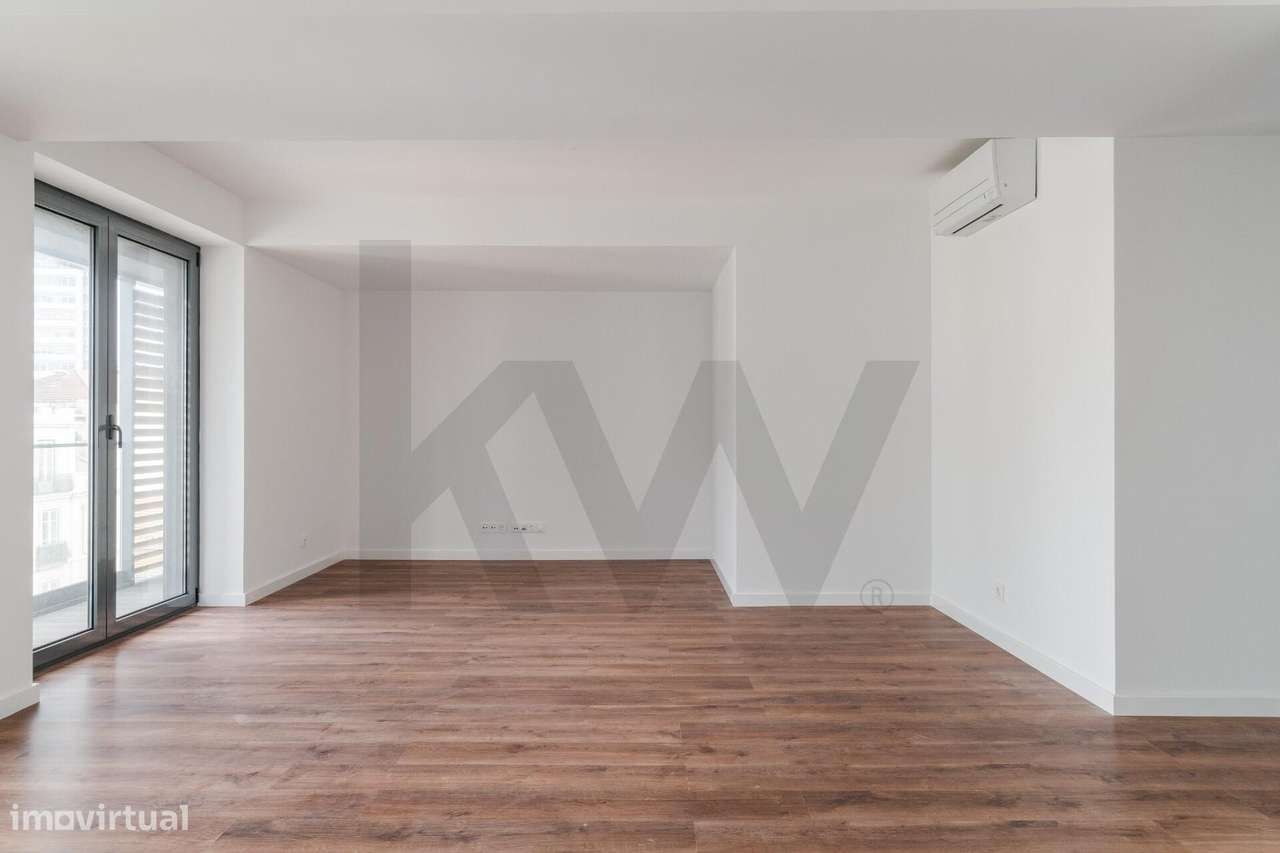 Apartamento T2  c/ terraço de 93 m2 , varanda e 1 lugar de garagem na - Grande imagem: 2/22