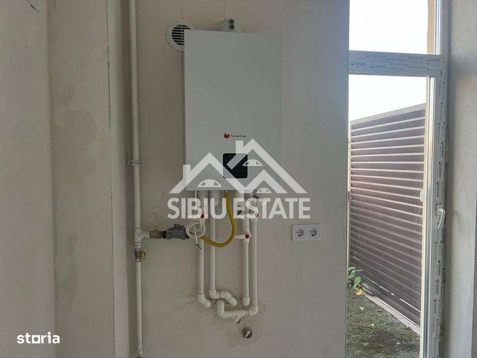 Garsonieră de vânzare , Zona Henry Coandă, Sibiu, 2 locuri de parcare - Imagine principală: 4/9