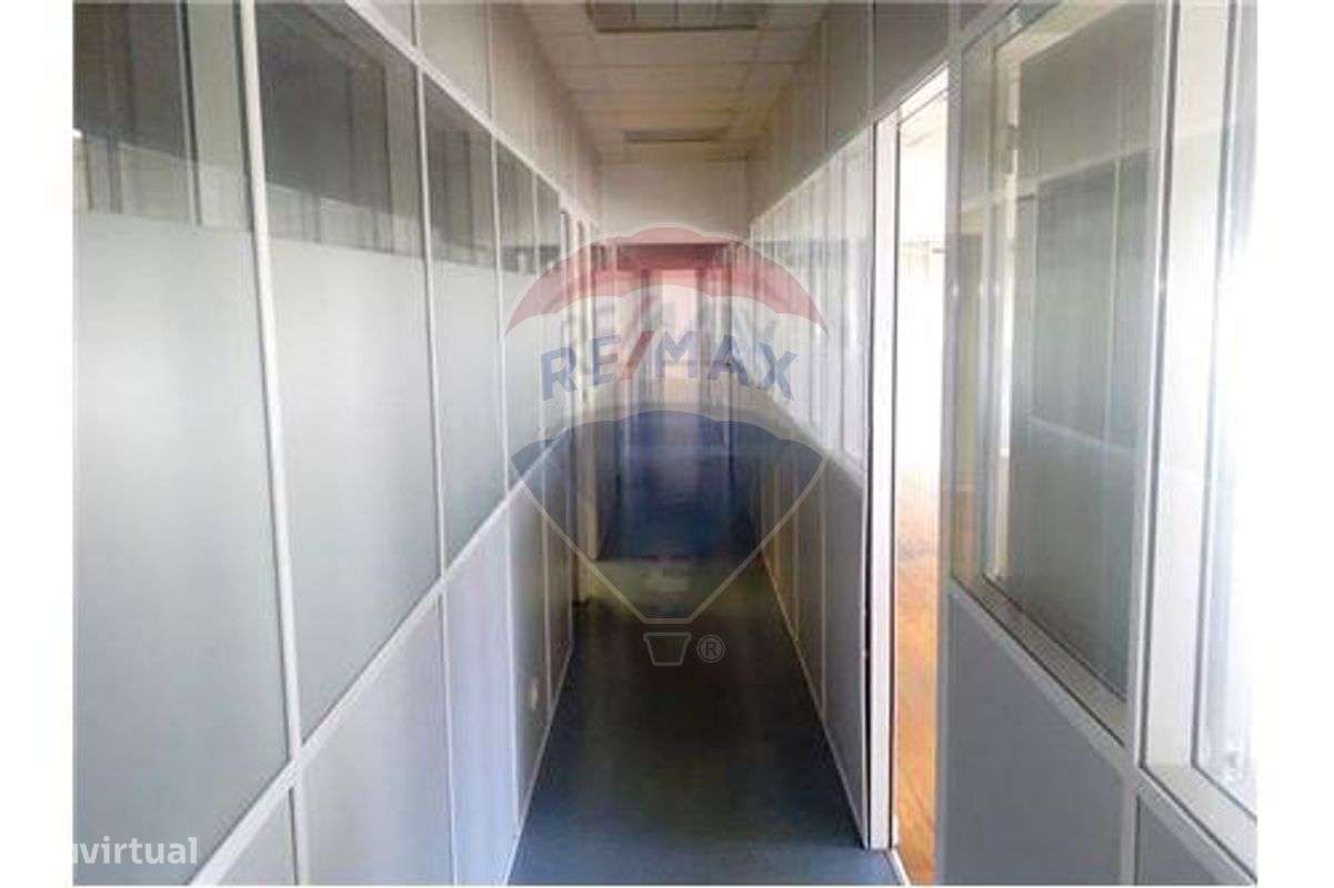 ESCRITÓRIO FUNCIONAL COM POSSIBILIDADE DE ARMAZÉM - Grande imagem: 5/22