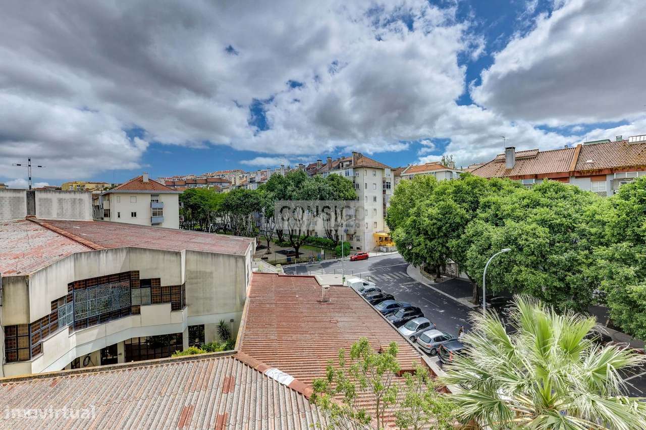 Apartamento t1 à venda na Rua Dom Dinis-15