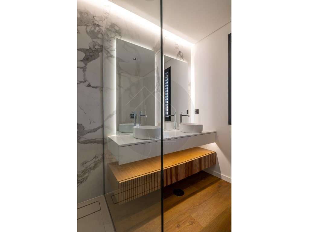 Moradia T4 com Piscina, design moderno, em Vila Nova de Gaia-30