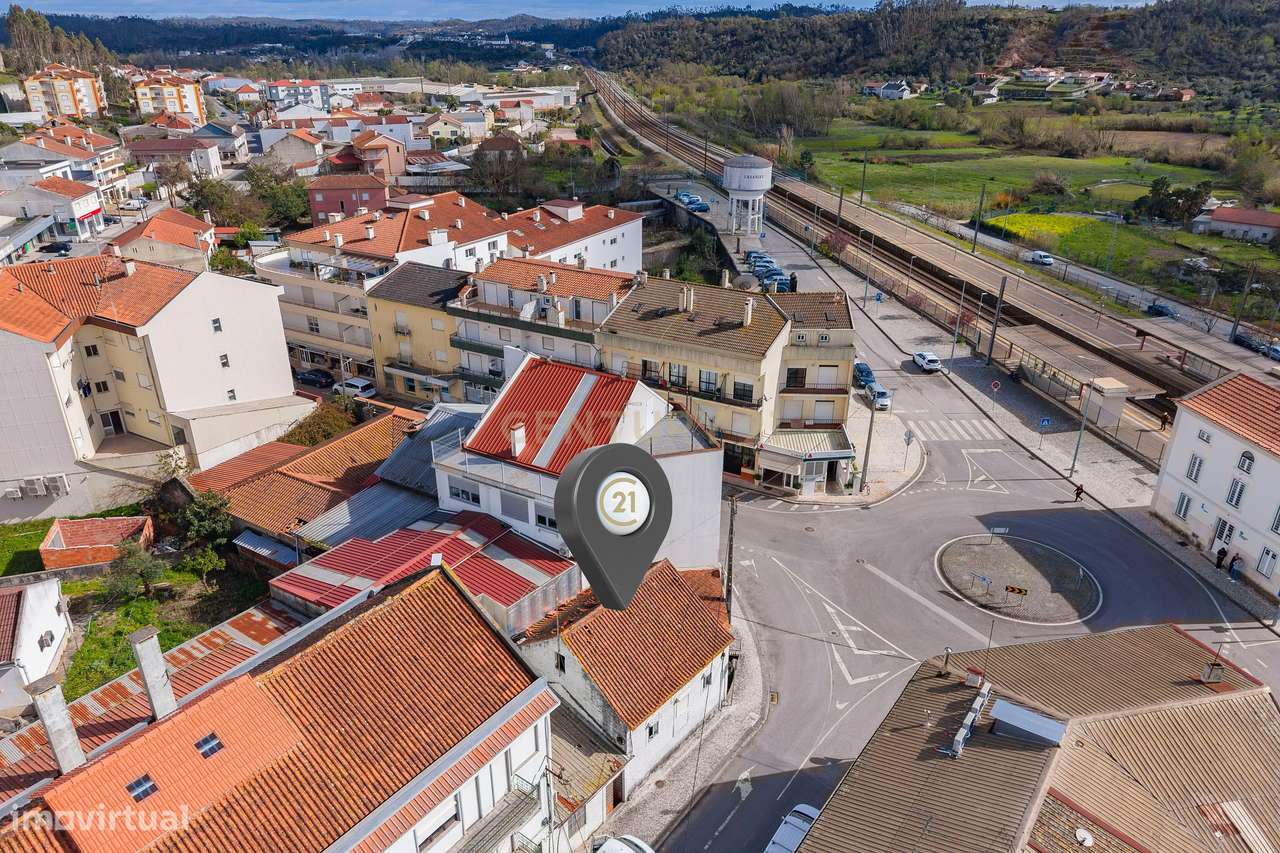 Moradia com Potencial de Reabilitação ou Projeto de Construção-5