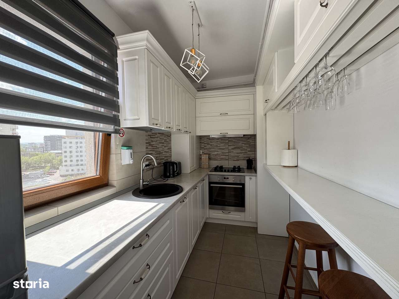 Apartament mobilat complet | Zona Palas | Terasa | Parcare privata-2