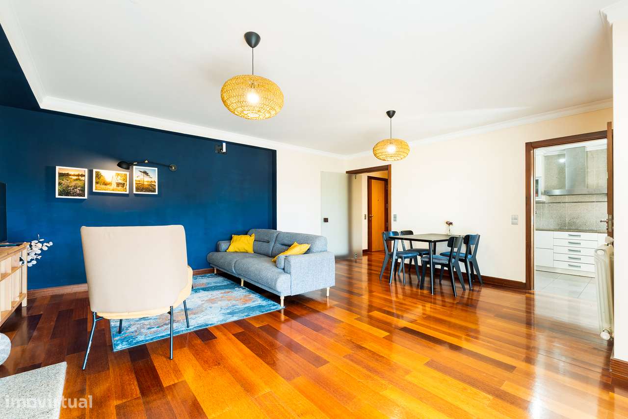 Apartamento t3 à venda na Rua Dom António Barroso, 268-3