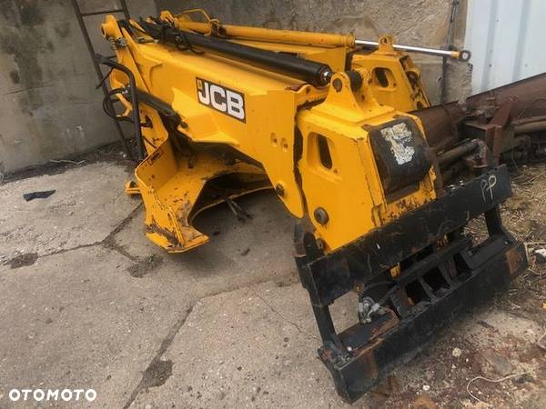 JCB TM - Adaptacja - 5