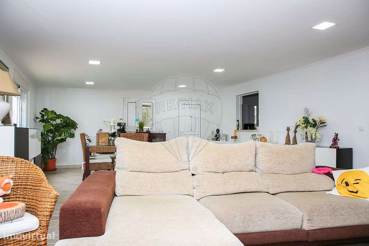 Moradia T4 para venda-5