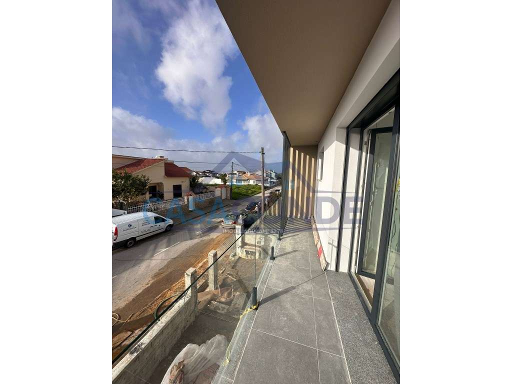 Moradia V4 c/Piscina ,excelentes areas-20