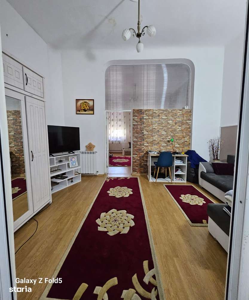 De vanzare-Apartament la casă – ultracentral, Oradea - Imagine principală: 2/20