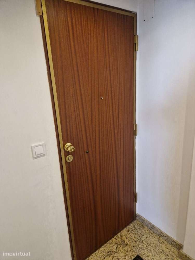 T4 (T5) , Vistas, 2 Elevadores - Centro Carnaxide-13