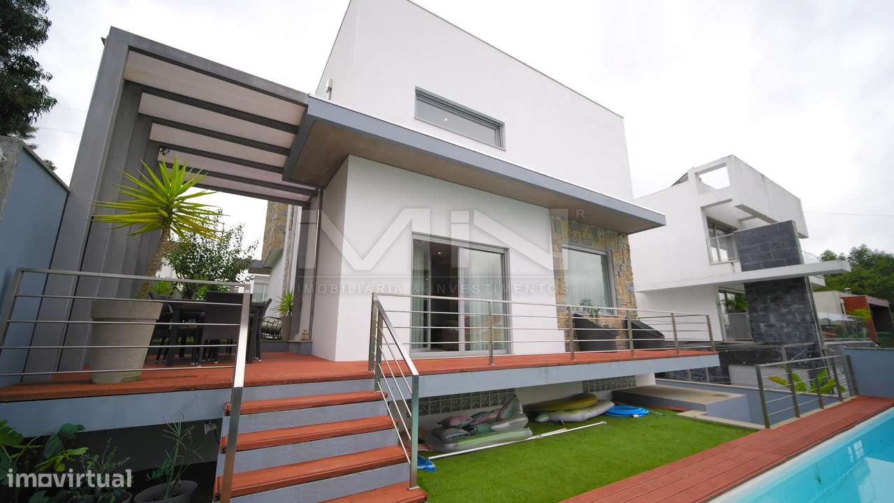 Moradia T3+1 - Exclusividade, Design e Conforto Superior-54