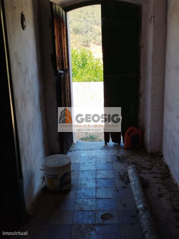 Moradia para Restaurar T2 Venda em Ameixial,Loulé - Grande imagem: 4/19