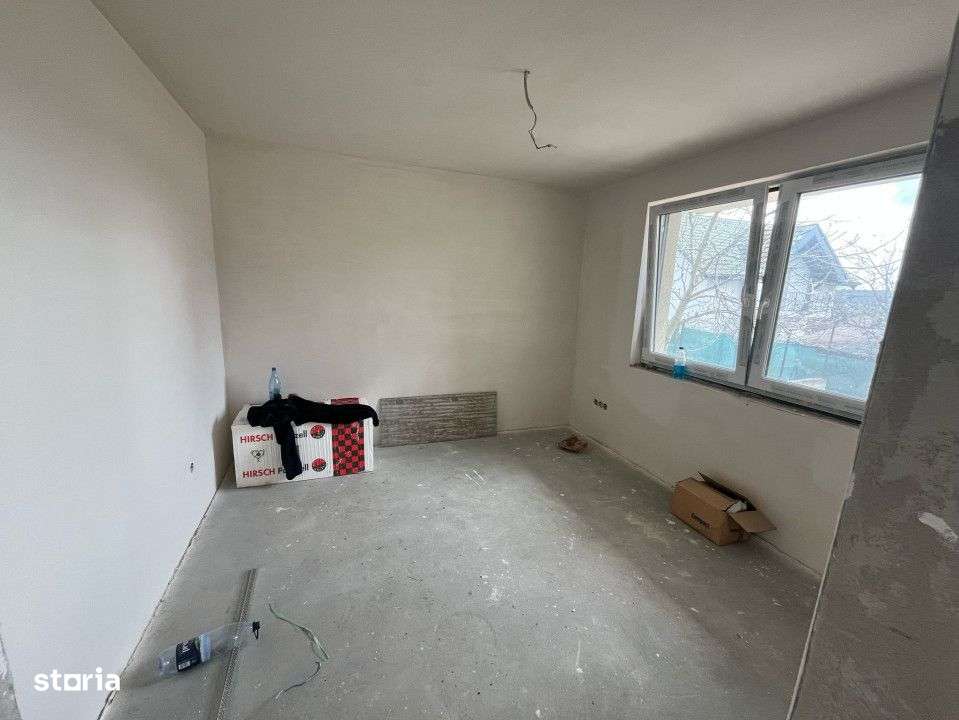 Casa individuala, 5 camere , 137mp uitli cu 415mp de teren. Dezmir - Imagine principală: 4/13