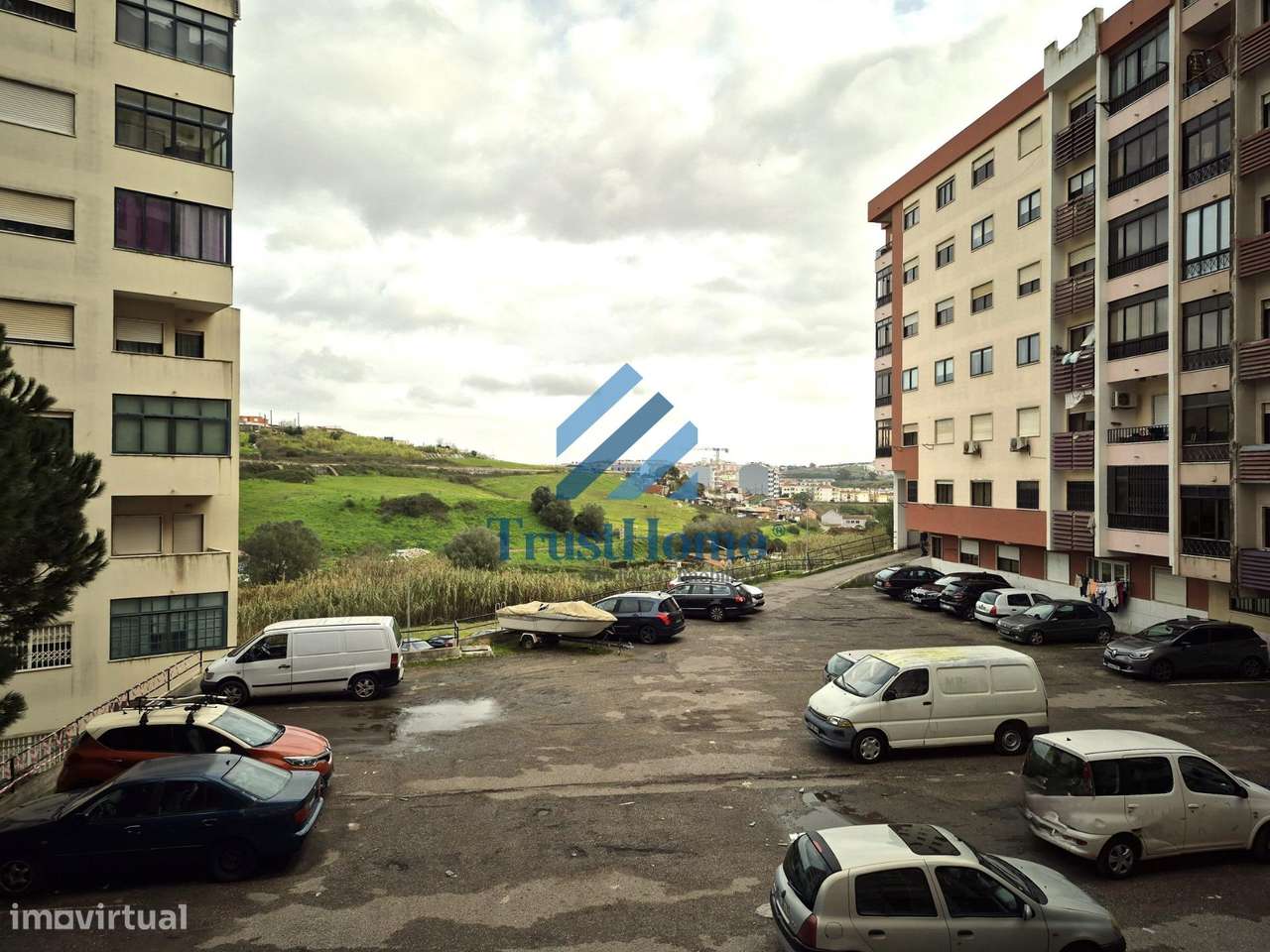 Apartamento T1+1 Mobilado com Varanda e Arrecadação em Queluz-27