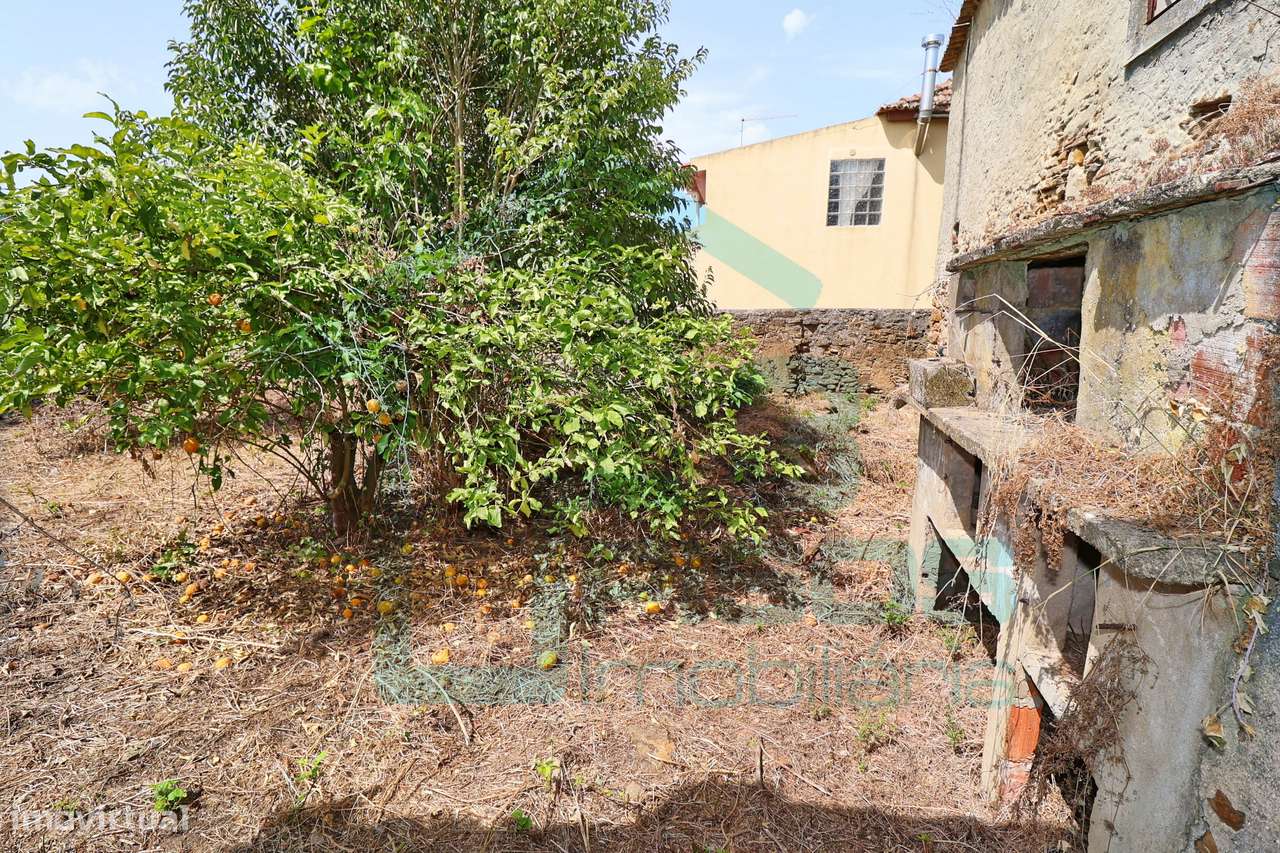 Moradia para recuperar 323 m², dois pisos, 25 minutos de Torres Vedras-28