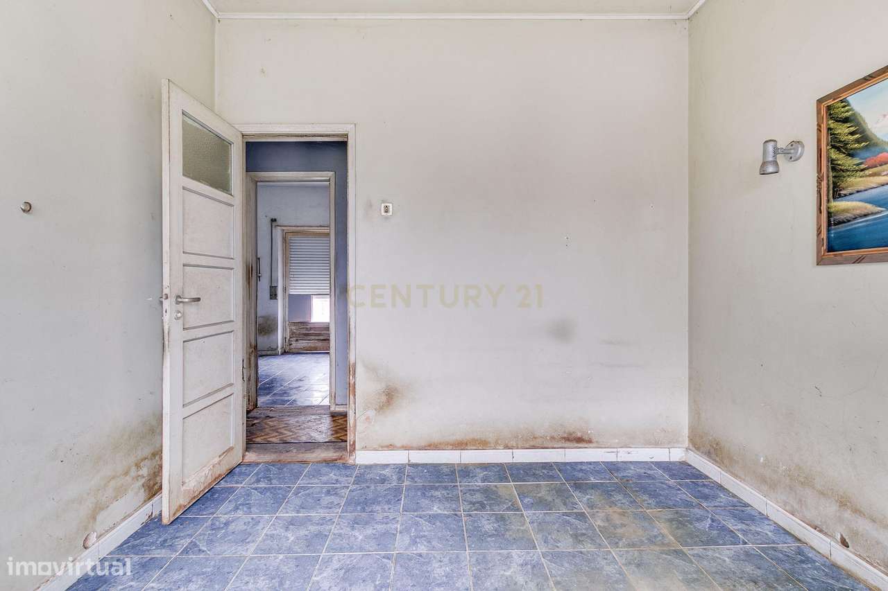 Moradia T5 em Rio de Mouro-31