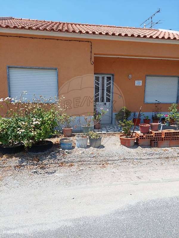 Moradia T2 para venda - Grande imagem: 1/32