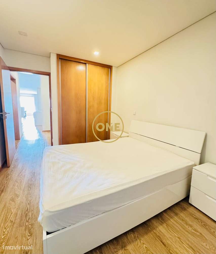 Apartamento T2+1 com vista mar-14