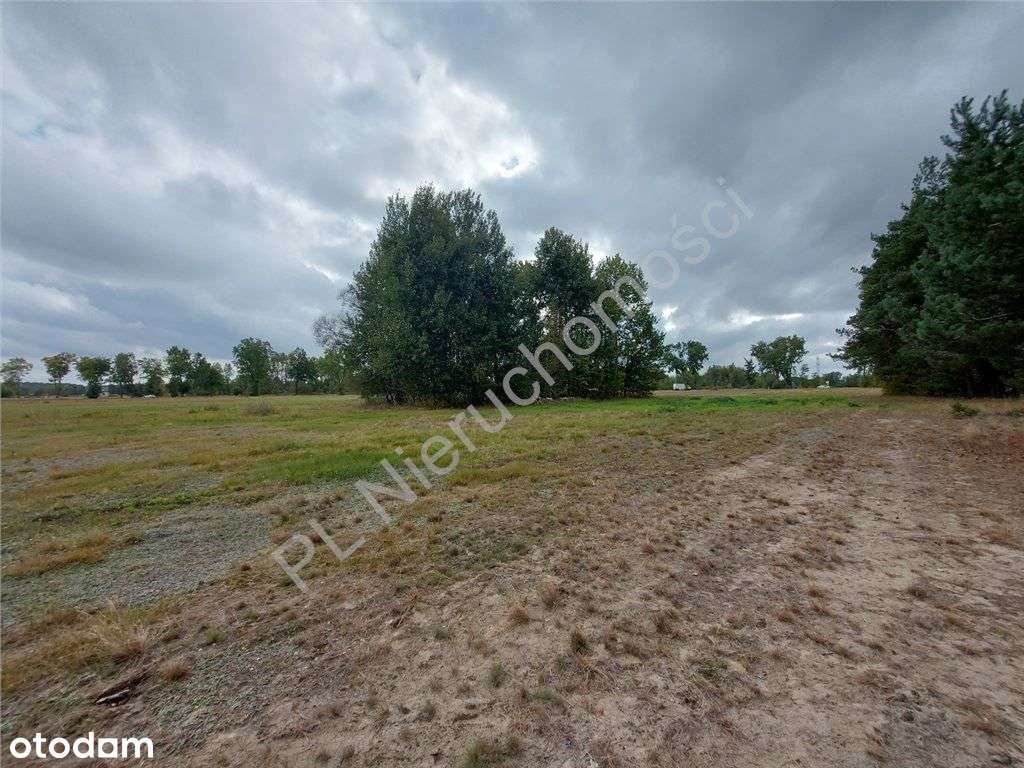 Atrakcyjna Działka Inwestycyjna.-12