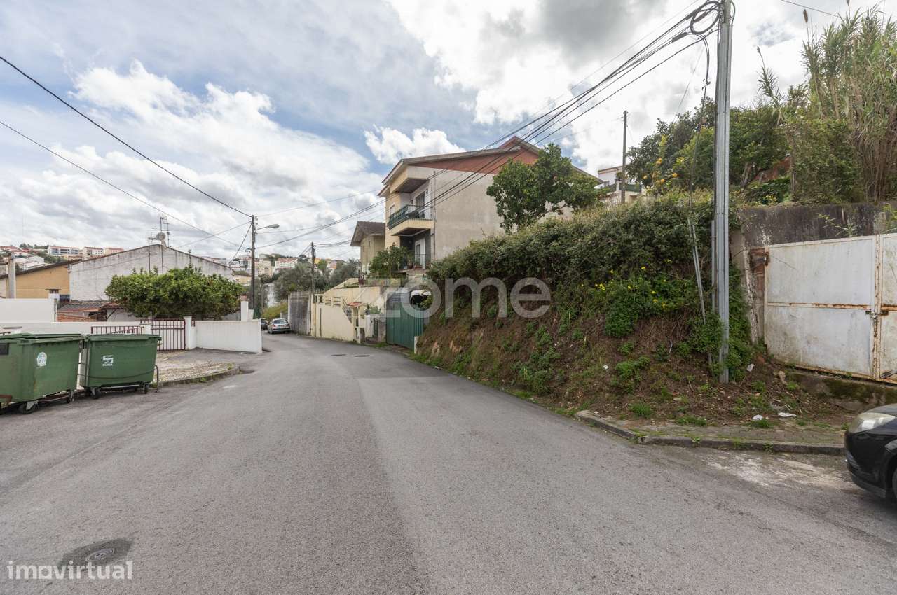 Moradia T4 | Moradia T2 | Recuperar | S. Martinho do Bispo-36