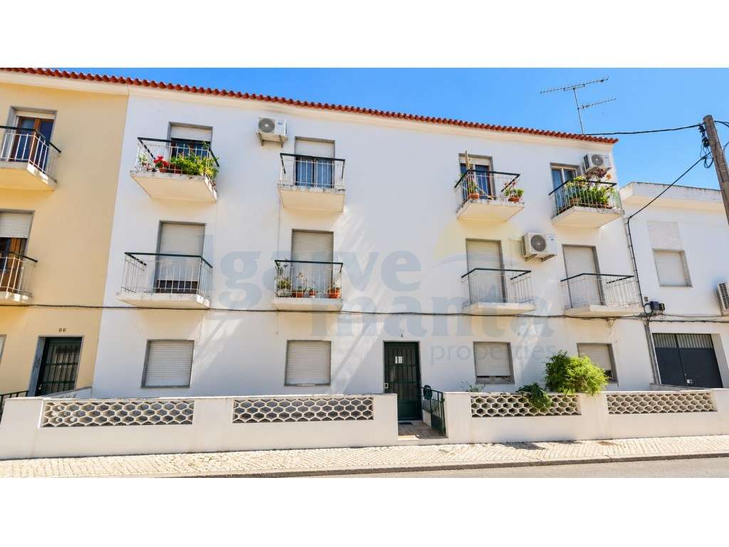 Apartamento T2 para Remodelar na Porta Nova - Tavira | Excelente Po...-19