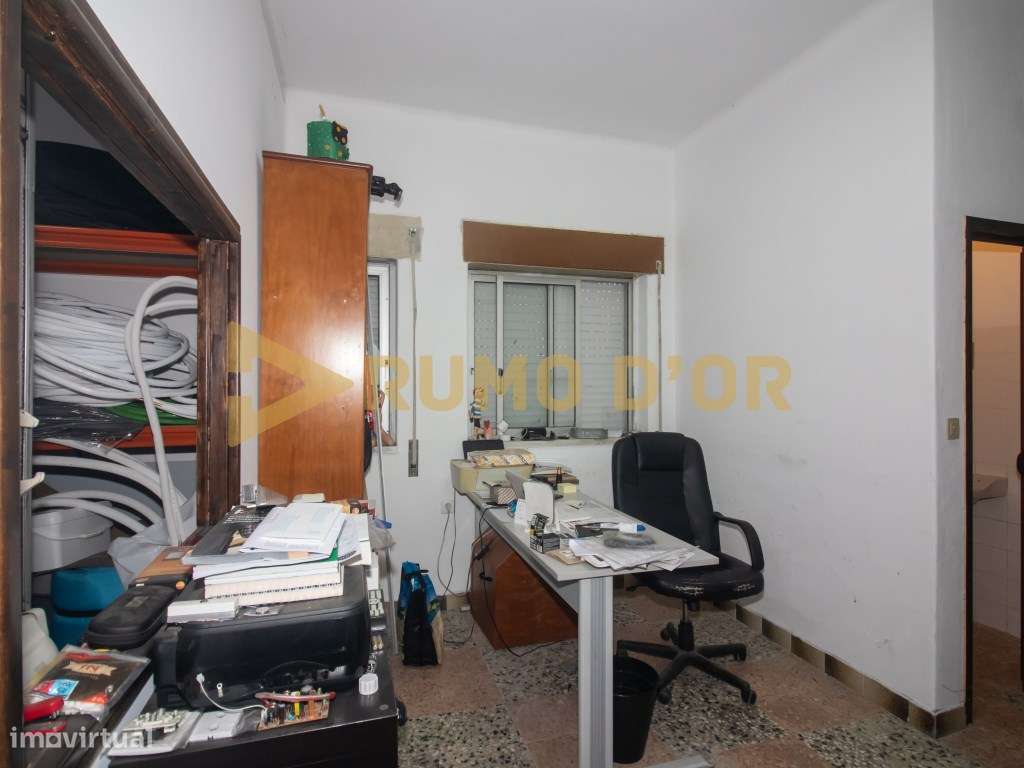 Armazém 198m² no Centro do Carregado - Com Escritório, Cozinha e Ca...-12