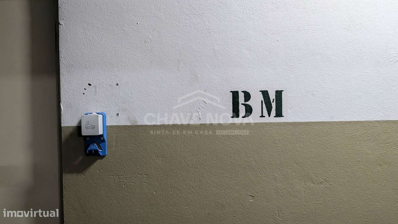 T1+1 Renovado c/ Terraço (70m2) e Lugar de Garagem em Valadares-23