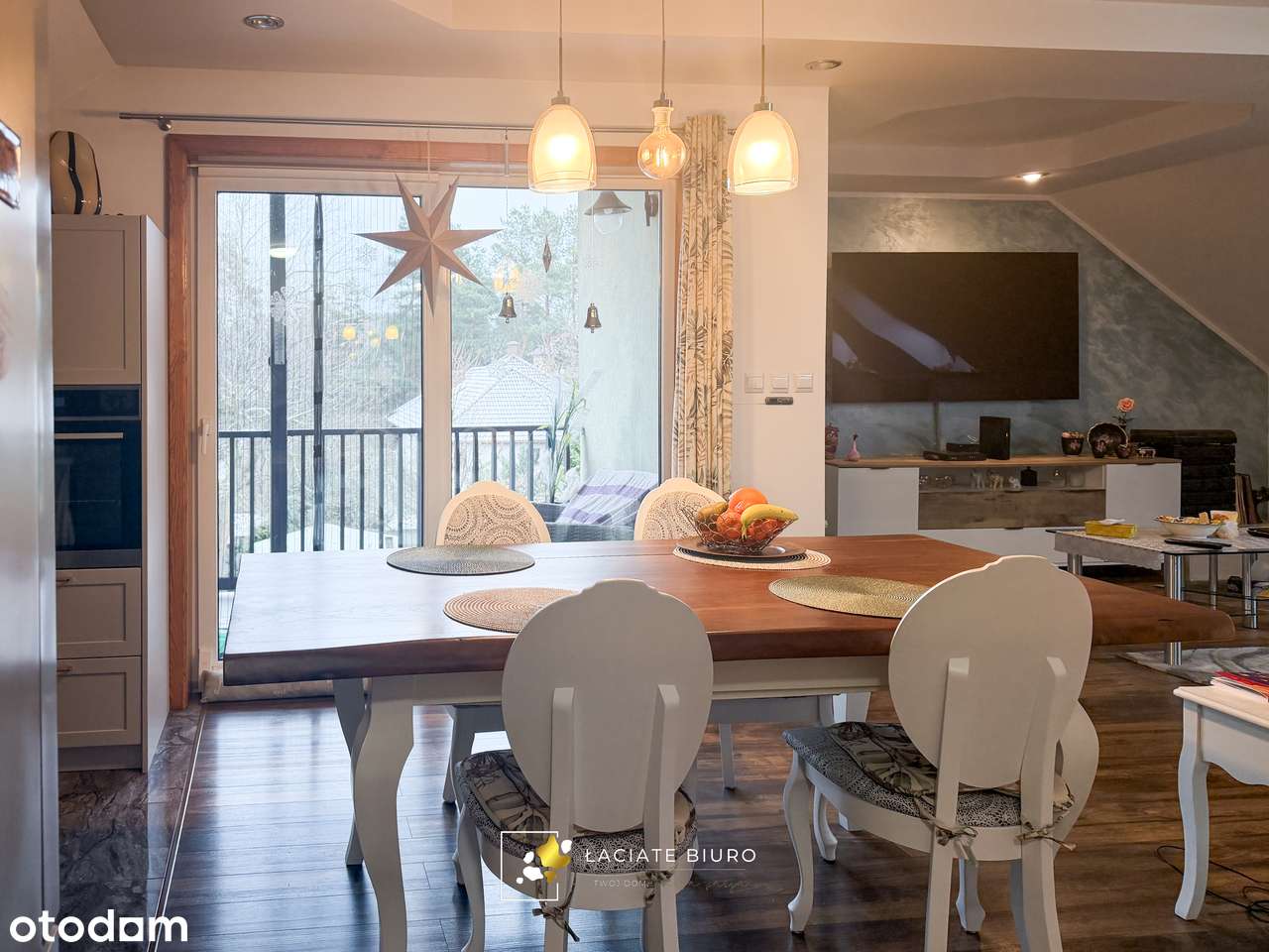 Tani w utrzymaniu dom z warsztatem samochodowym-4