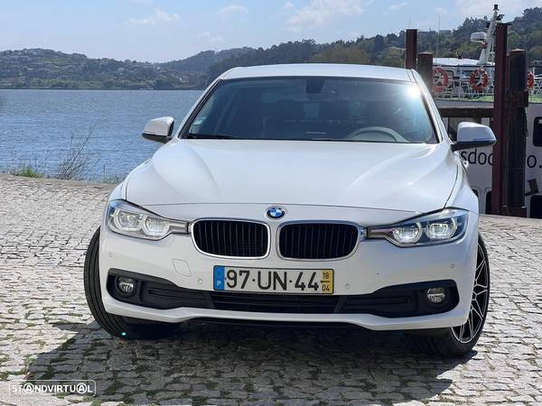 BMW 318 d Line Sport - 2