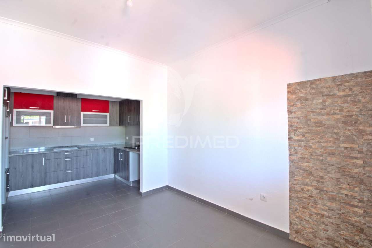 Moradia V5 com Infraestrutura Equestre no Centro da Golegã - Grande imagem: 4/28