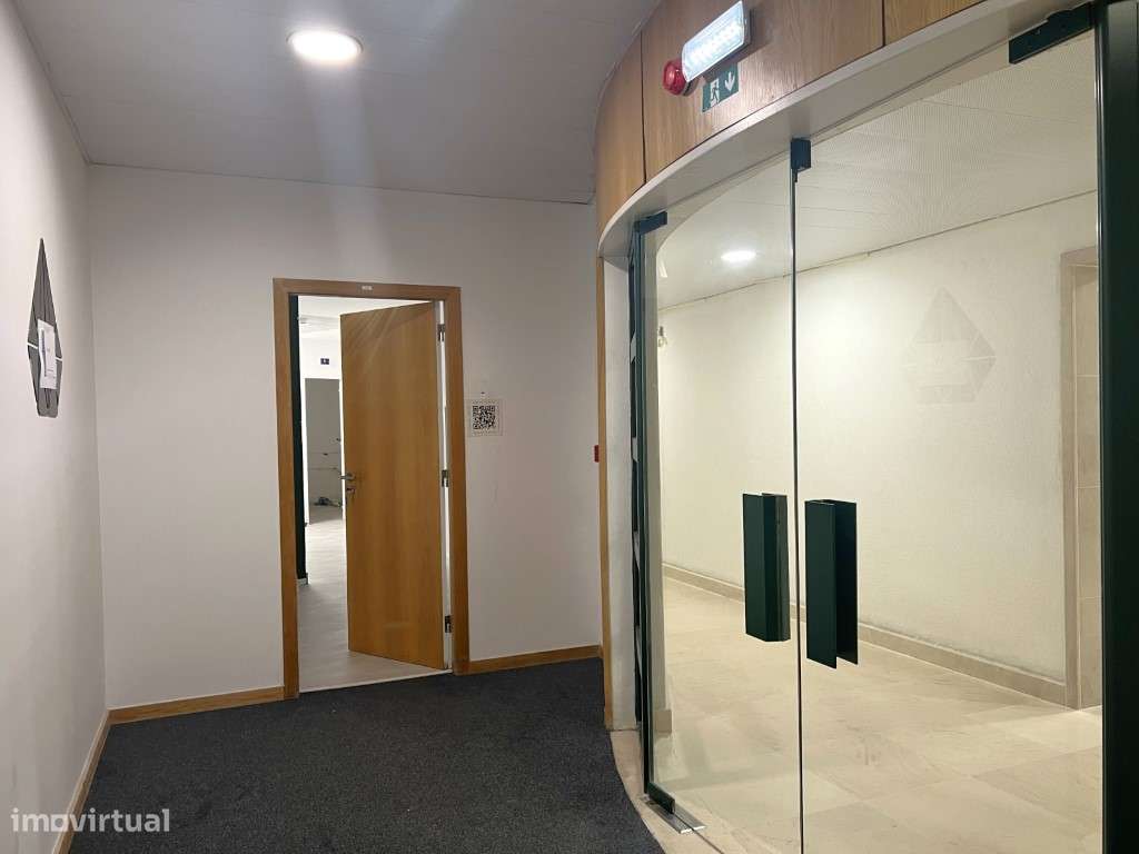 Escritório na Av. Columbano Bordalo Pinheiro - Sete Rios - Grande imagem: 4/10