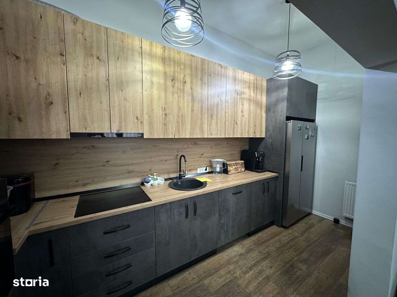 Casa spatioasa cu 482mp teren, de vanzare, central Sirul Canonicilor - Imagine principală: 5/20