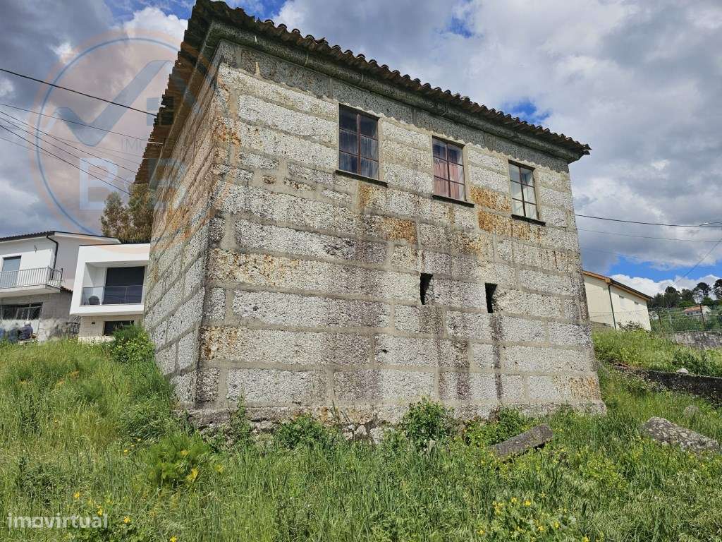 Moradia T2 em Pedra para Restauro com Projeto Aprovado - Ardegão, Fafe - Grande imagem: 4/8