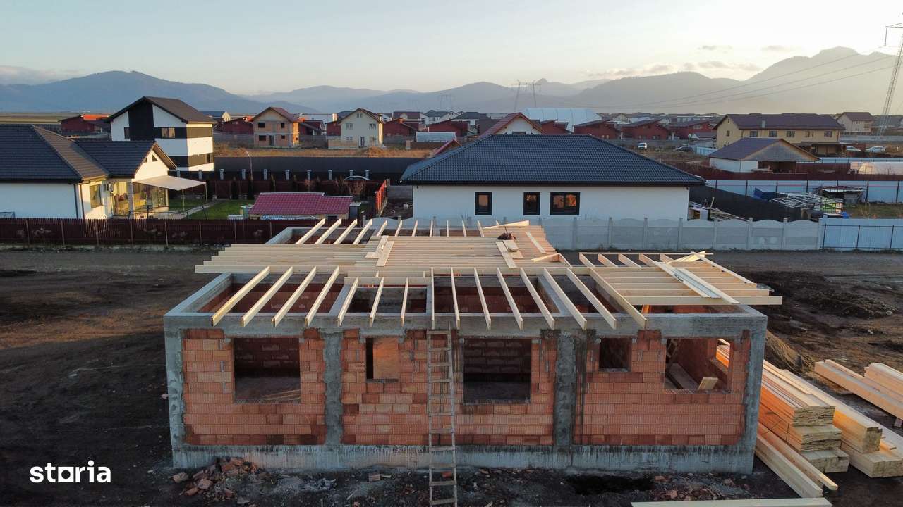 Casă pe parter de vânzare în cartierul Izvor - Imagine principală: 3/6