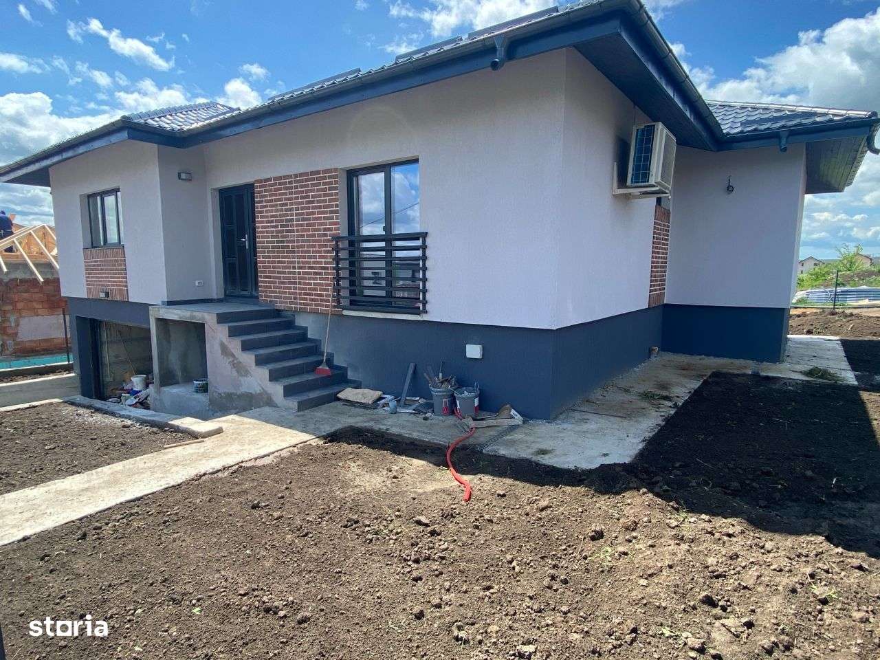 GARAJ!2 Bai!Beci la cerere!Vila 4 Camere,Valea Adanca (Miroslava) - Imagine principală: 2/8