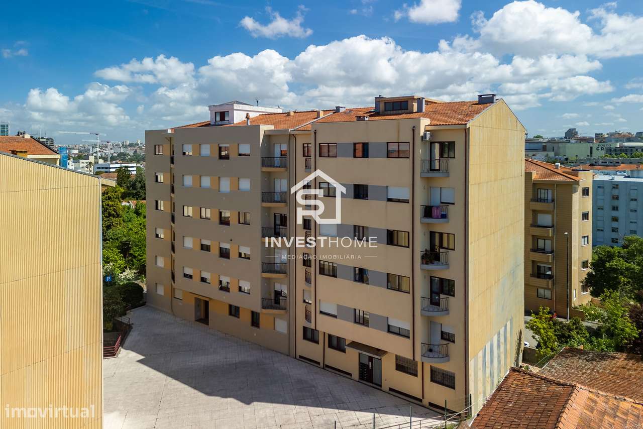 Apartamento T2 1 Renovado Boas Areas Varanda 2 Lugares Garagem