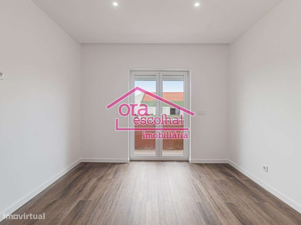 Apartamento T3 inserido no 1º andar totalmente REMODELADO em Paio P...-7