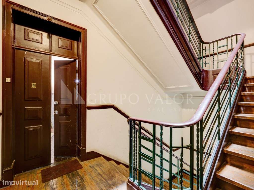 Apartamento T5 nos Anjos - Arroios-35