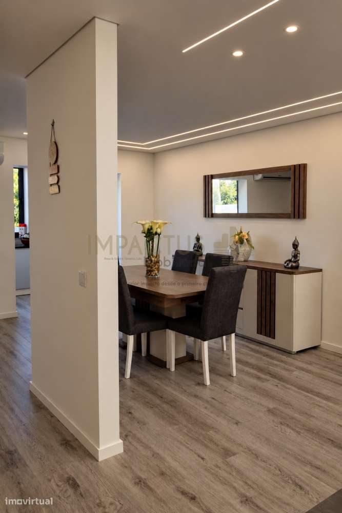 Moradia T3+T1 renovados-15