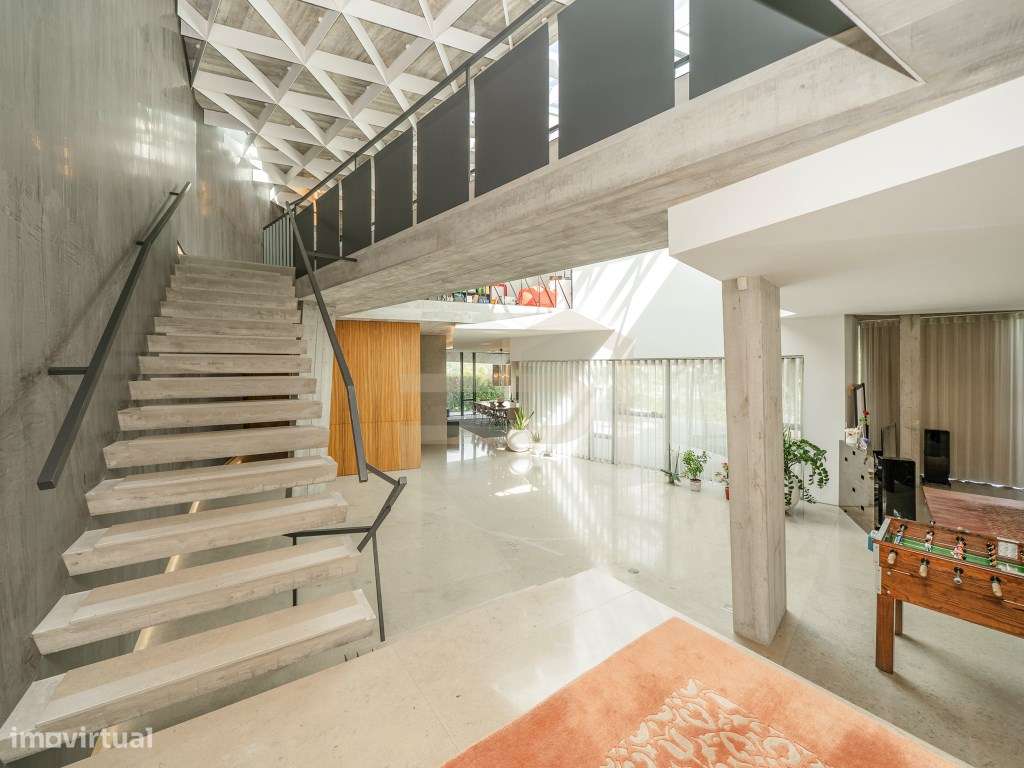 Exclusiva Moradia de Luxo com Design Contemporâneo-55