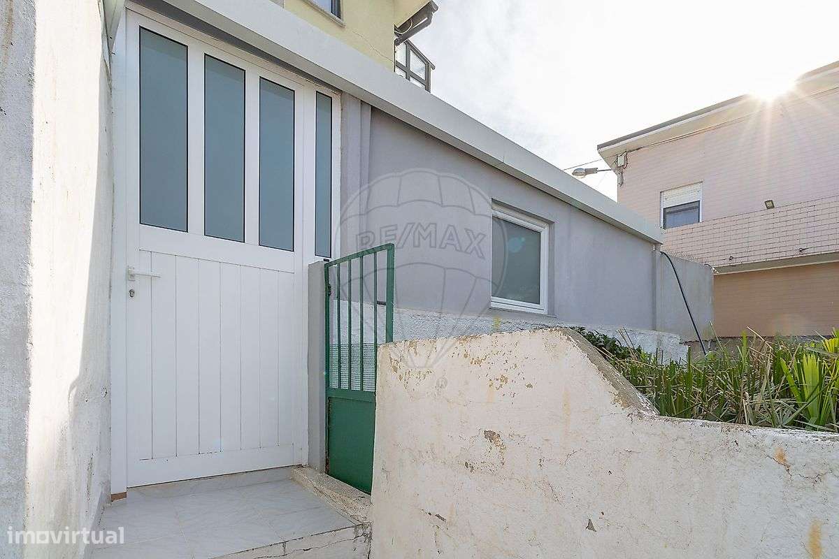 Moradia T2 para venda - Grande imagem: 2/21