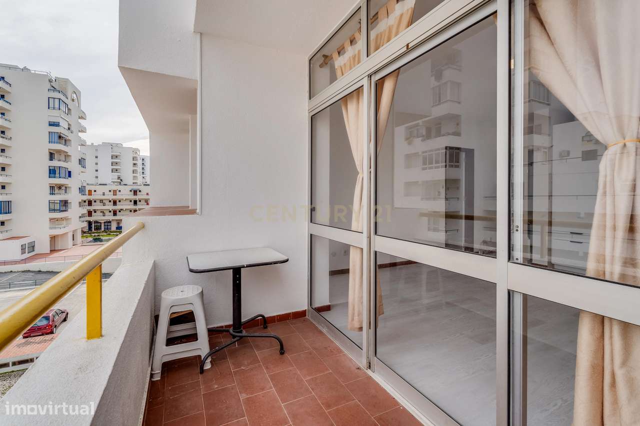 Apartamento T1 +1 em Quarteira-26