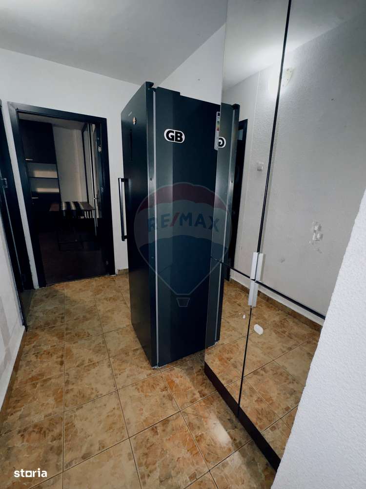 4 decomandate, 1 Mai, parter, bilateral, 75mp - Imagine principală: 4/18