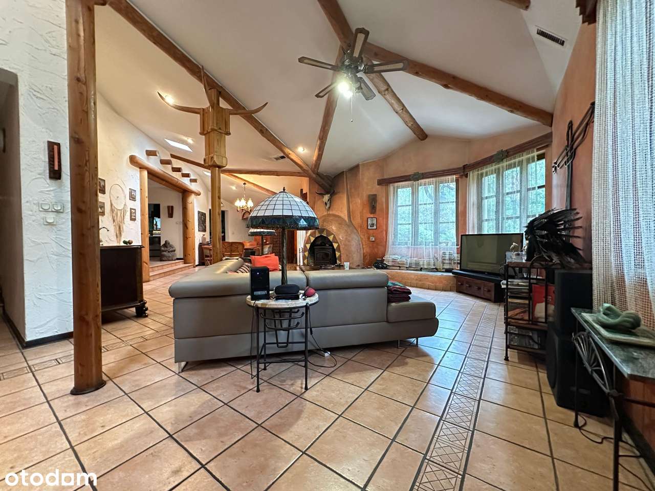 Unikalny dom w stylu Santa Fe wśród sosen – Warszawa, Falenica - Pełny obrazek: 4/20