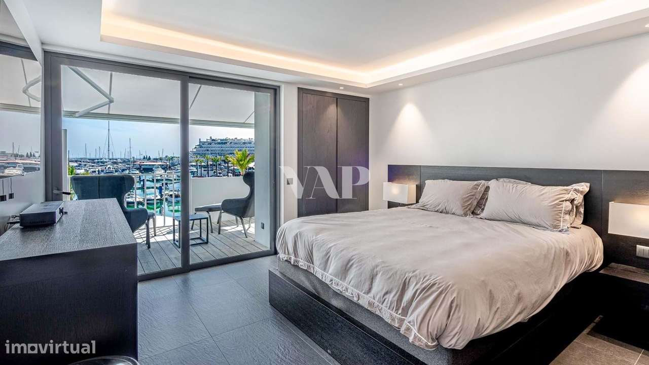 Apartamento T2 duplex remodelado na Marina de Vilamoura - Grande imagem: 4/18