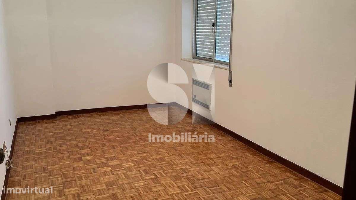 Apartamento T3 com suite no centro da Cidade de Seia - Grande imagem: 5/21