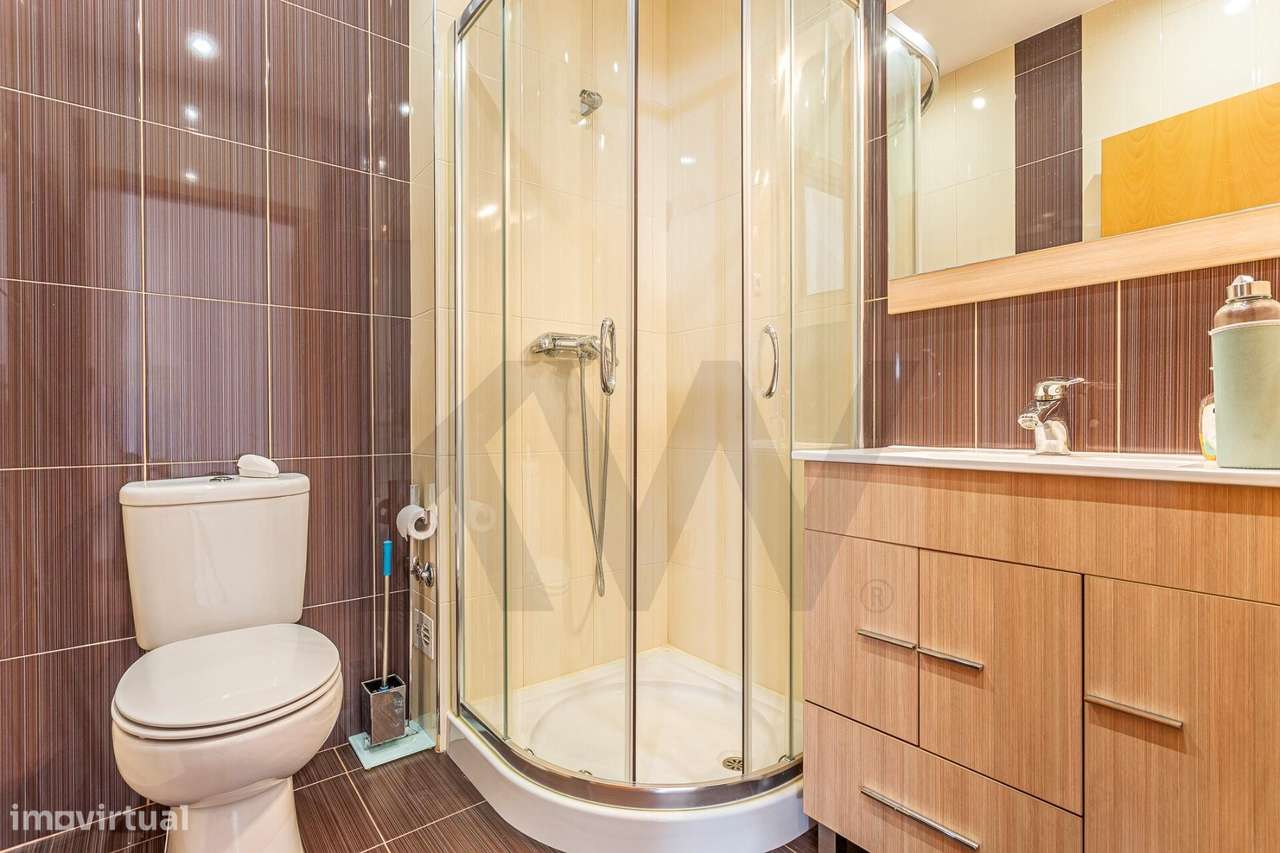 Apartamento T3 Duplex com aproveitamento superior | 5 Quartos | Garage-4
