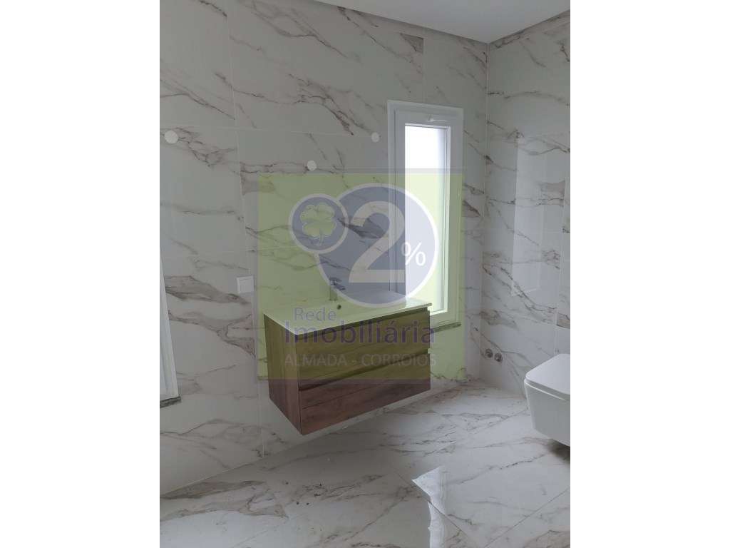 Moradia V5!Nova! Piscina-5