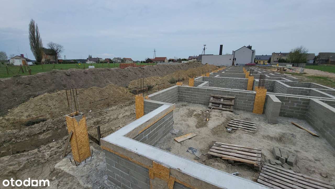 Rozpoczęta budowa 8 domów w zabudowie szeregowej - Pełny obrazek: 4/6