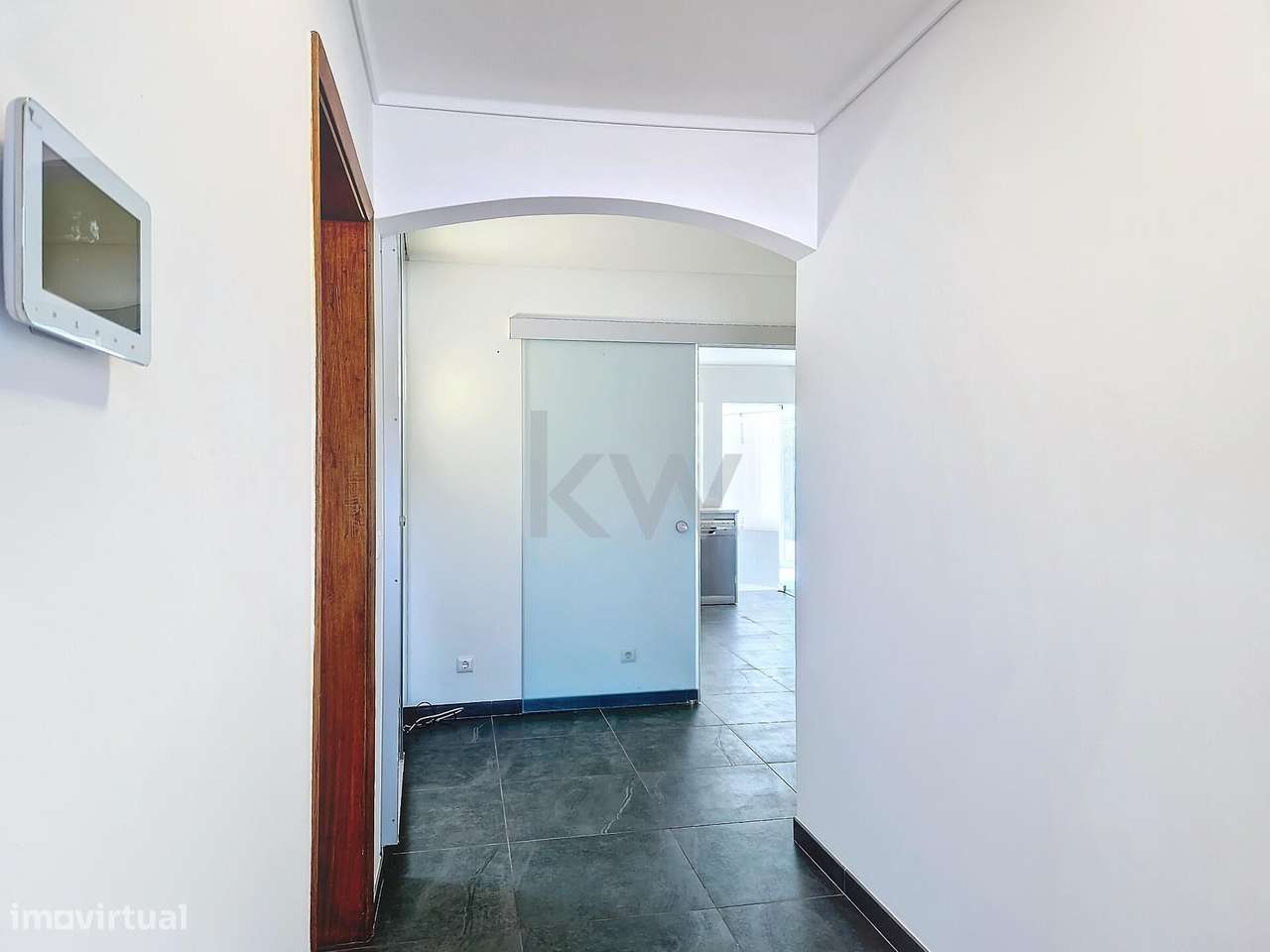 Moradia com 6 quartos, piscina aquecida, anexo e terreno com 2500m2 em-5